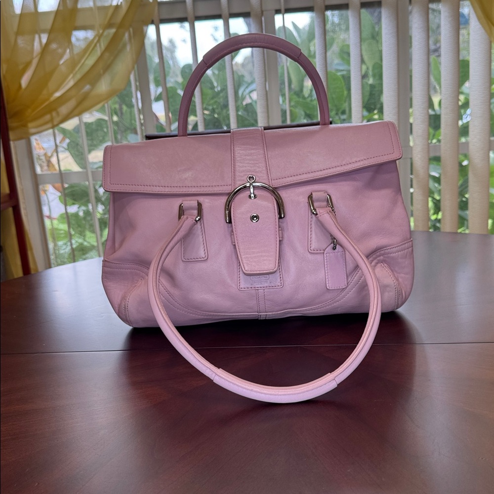 LOW START. Vintage Coach Hampton Soho Satchel in pink Y2k